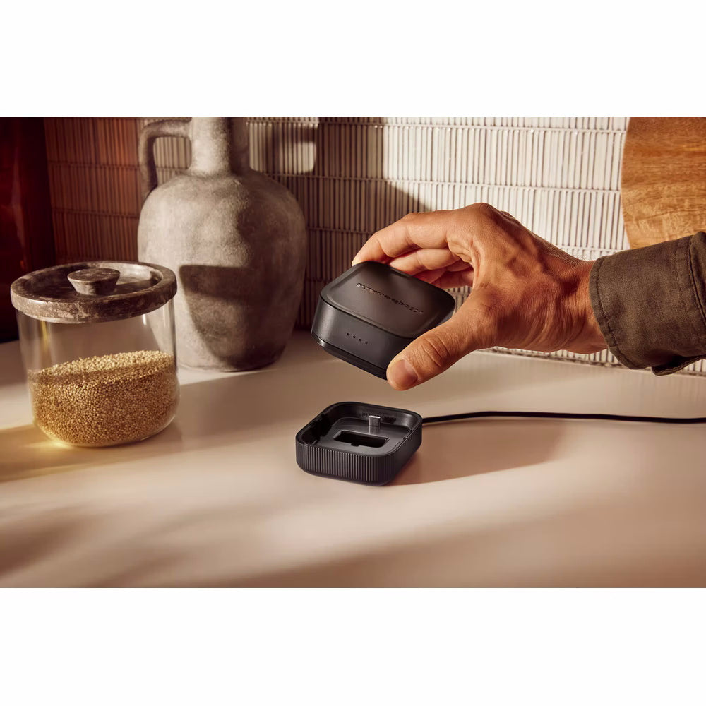 Charger for Rechargeable Battery for KitchenAid Go Series شاحن للبطارية القابلة للشحن لسلسلة