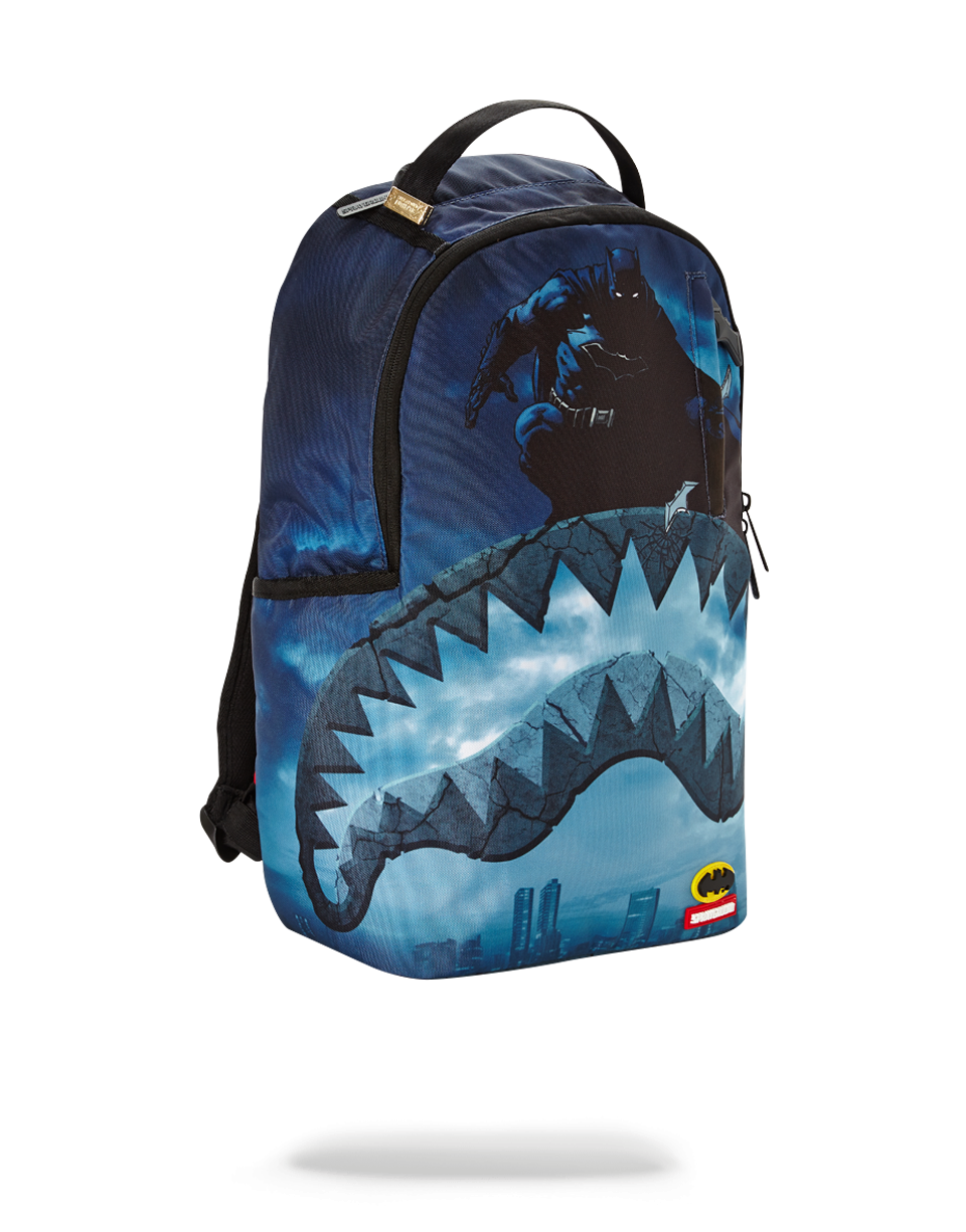 BATMAN STANDINGOVER SHARK