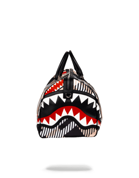 حقيبة سفر القرش في لندن (SHARKS IN LONDON DUFFLE)