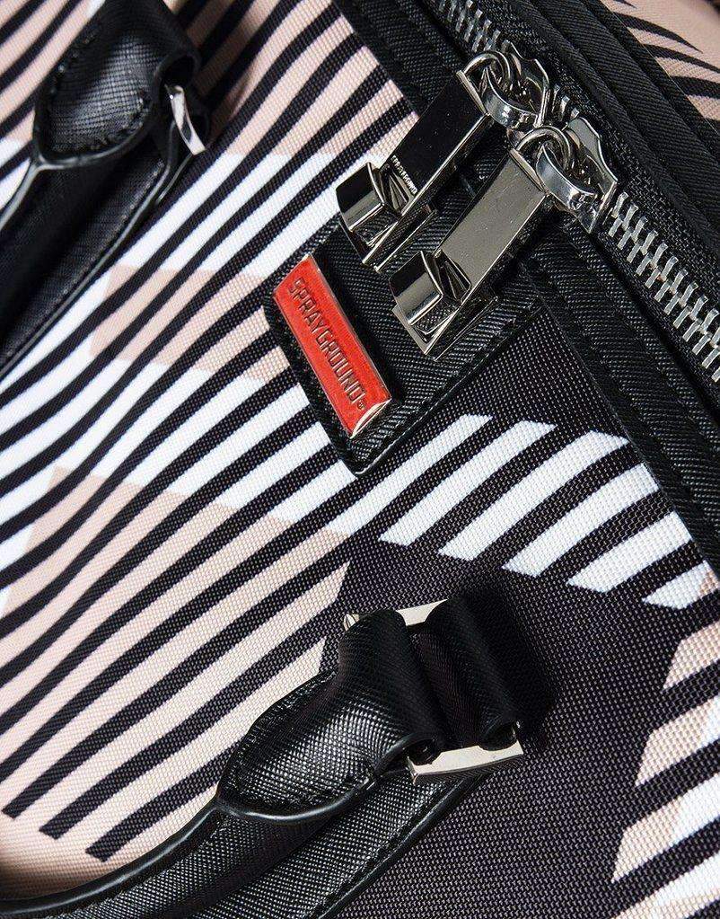 حقيبة سفر القرش في لندن (SHARKS IN LONDON DUFFLE)