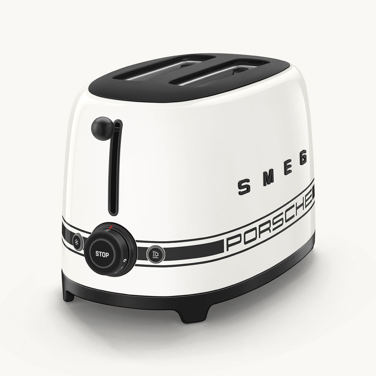 إصدار محدود — محمصة خبز Smeg TSF01
