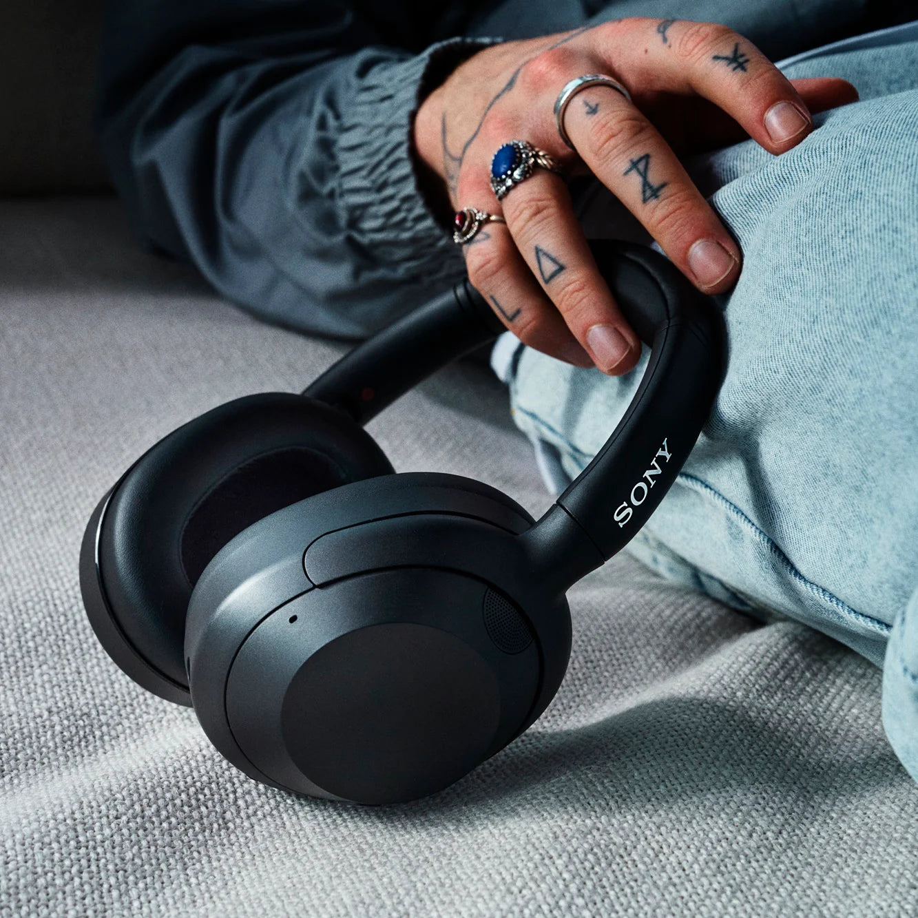 ULT POWER SOUND™ series | ULT WEAR Wireless Noise Canceling Headphones