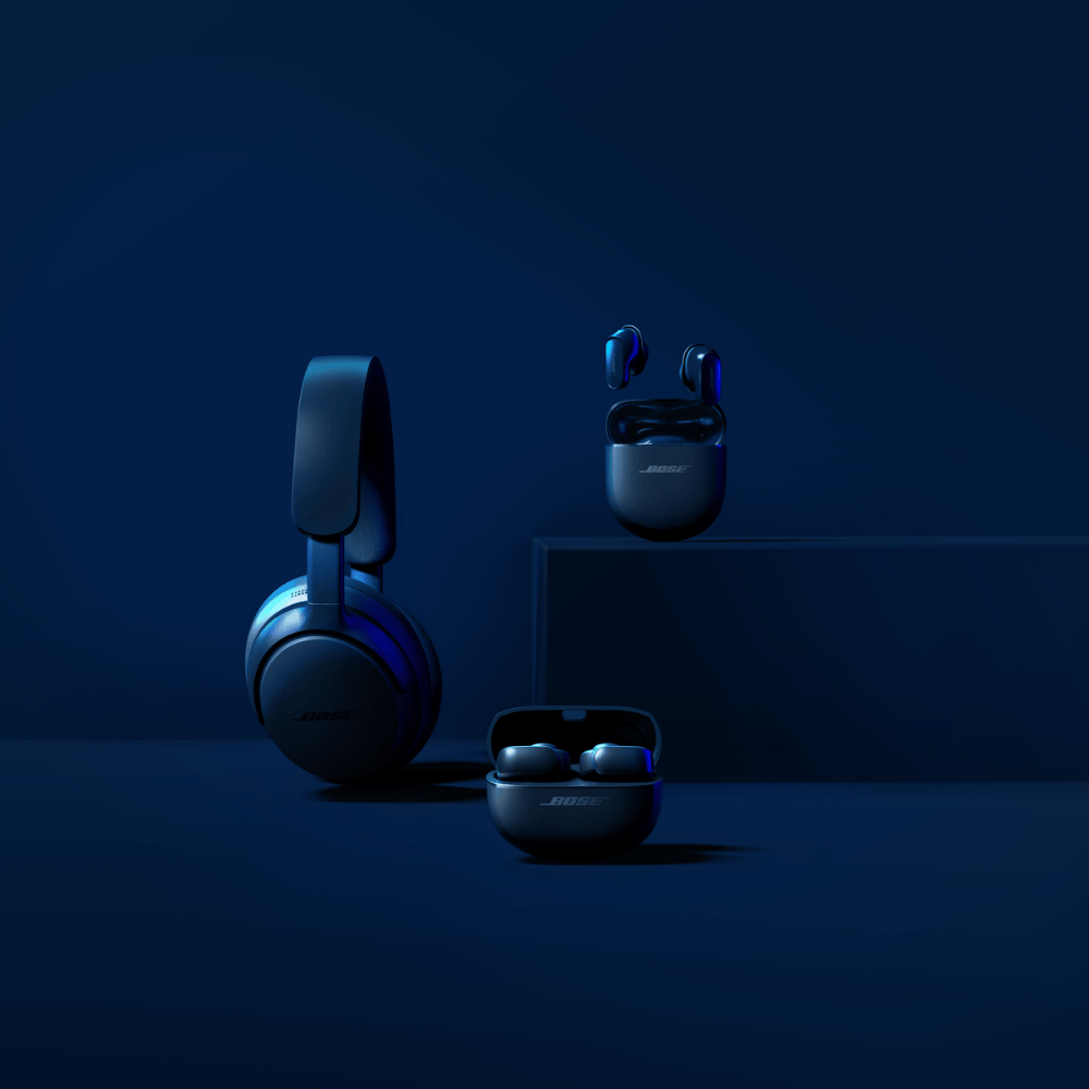 אוזניות Ultra Open Earbuds החדשות של bose - בצבע  כחול נייבי, סדרת הנייבי בלו