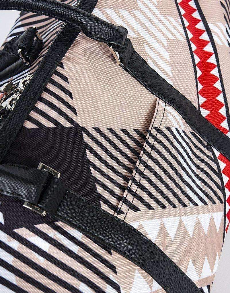 حقيبة سفر القرش في لندن  (SHARKS IN LONDON DUFFLE)